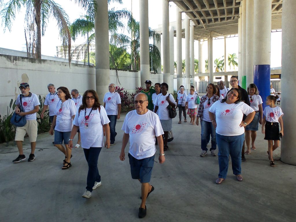 a9823954-1024x768 INCAvoluntário promove visita de pacientes ao Maracanã