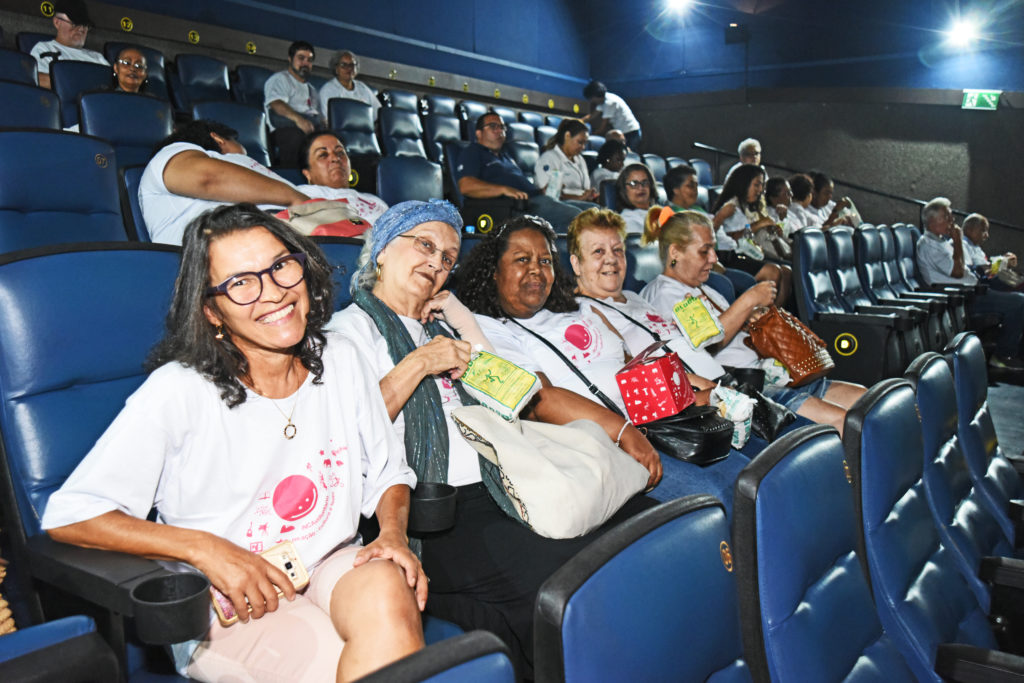 DSC_2489-1024x683 Pacientes e acompanhantes assistem ao filme ‘Minha Mãe é uma Peça 3’