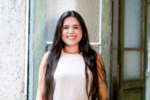 Manoela-300x200 Evoto