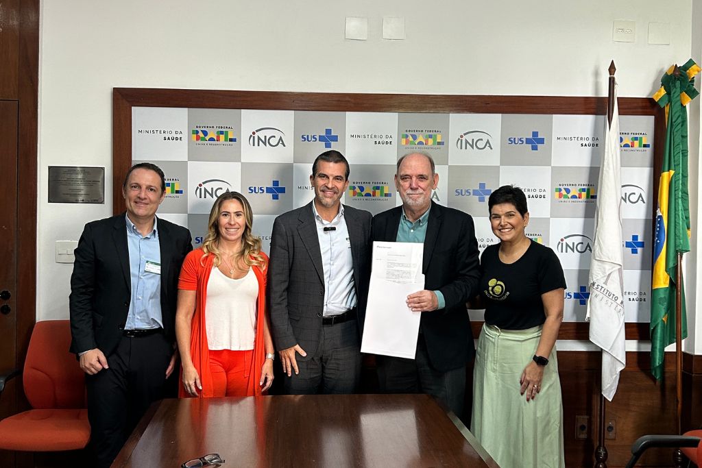 Artes-para-noticias-do-site Doação da Bristol Myers Squibb ao INCAvoluntário